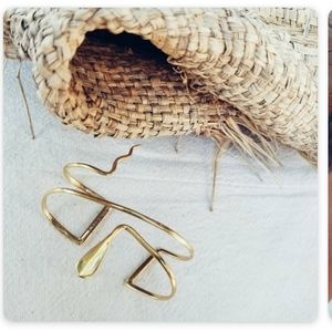 Brass snake spiral wrapping palm cuff palmlet handlet